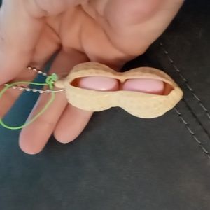 Peanut in the shell keychain